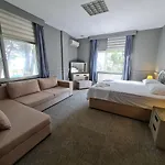 Sporkoey & Club Hotel
