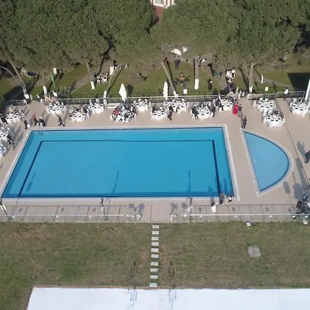 Hotel Sporkoey & Club *