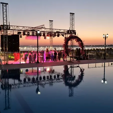 Hotel Sporkoey & Club *