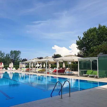 Hotell Sporkoey & Club Darıca