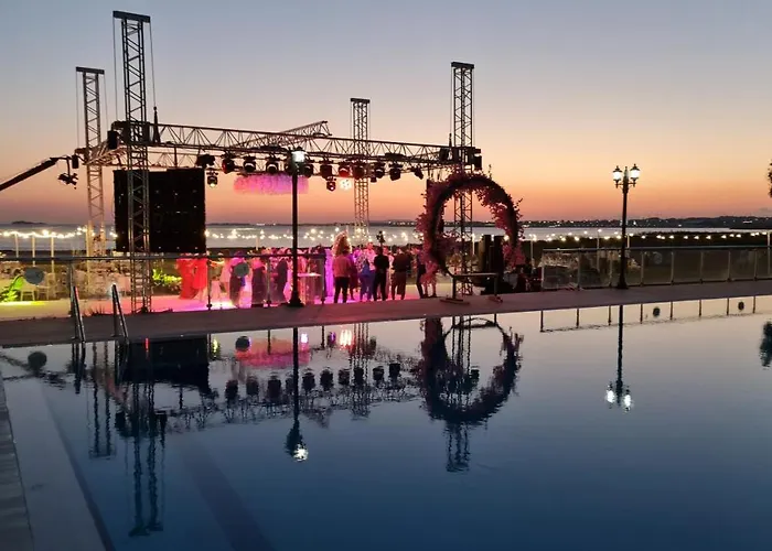 Hotel Sporkoey & Club *